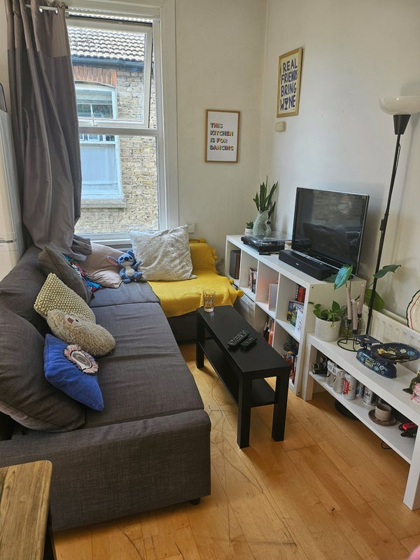 Room Oakmead Road in Greater London