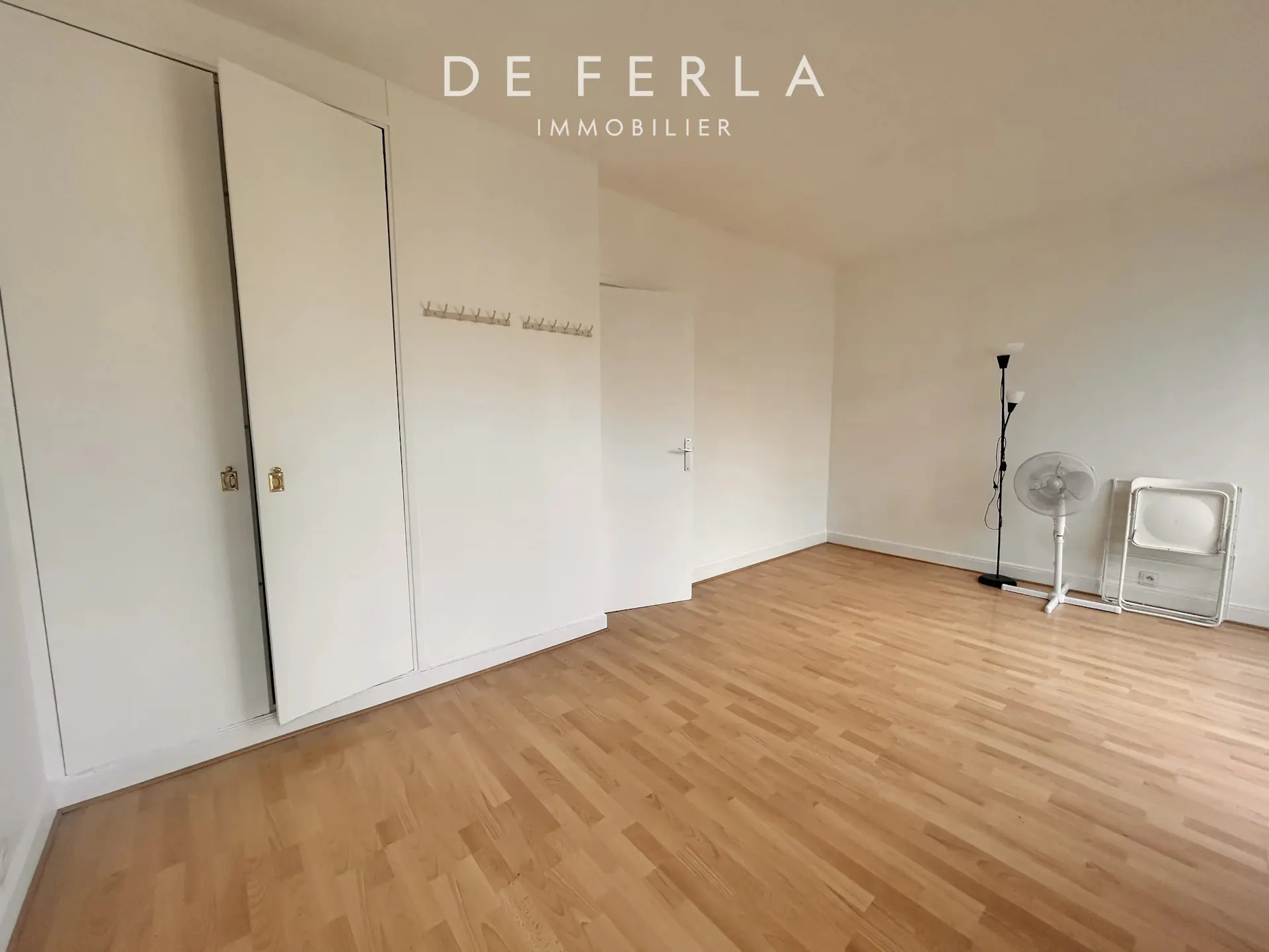 Flat Rue du Montparnasse in Paris