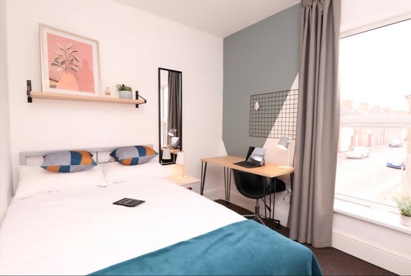 Room Crofton Street in Manchester