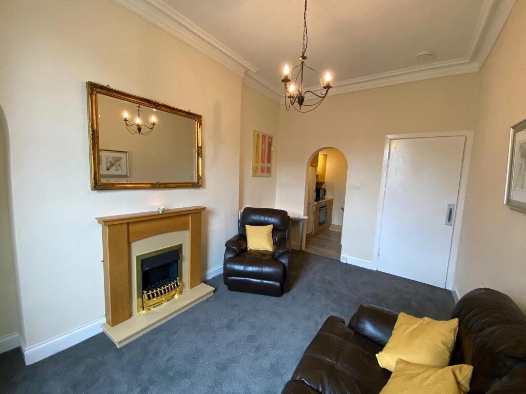 Flat New Mart Road in City of Edinburgh