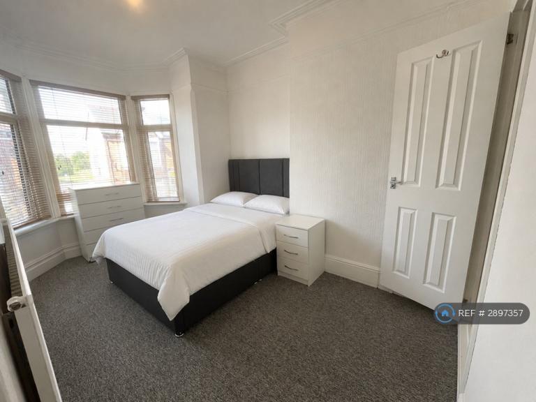 Room Festing Grove in Portsmouth