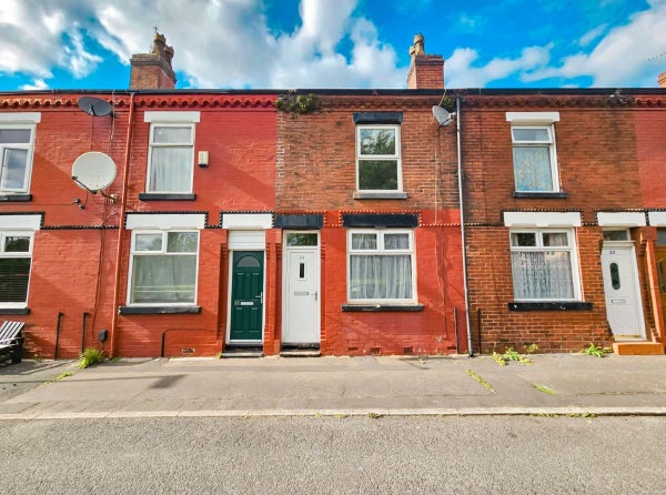 Flat Pennington Street in Manchester