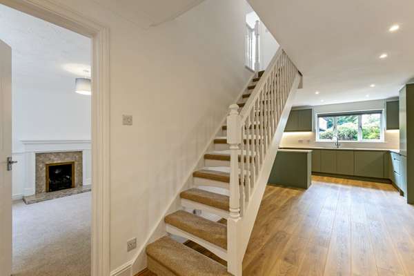 House Bewdley Close in St Albans