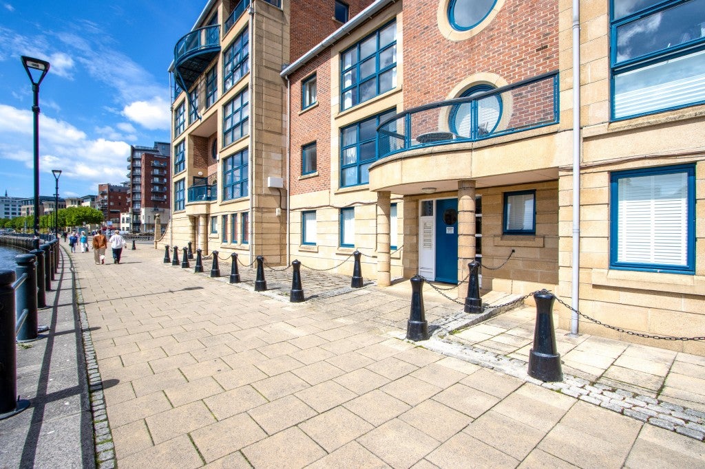 Flat Quayside in Newcastle upon Tyne