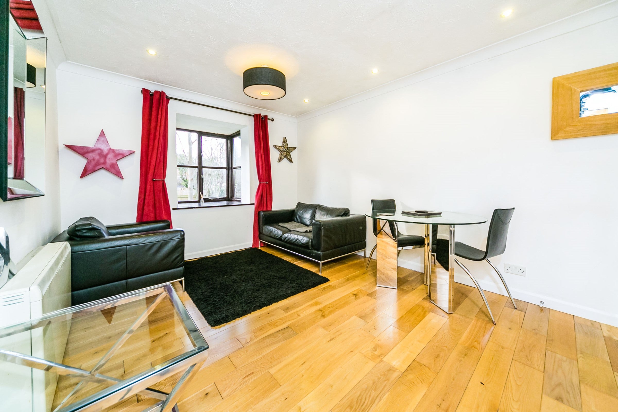 Flat Walkers Place in Reading