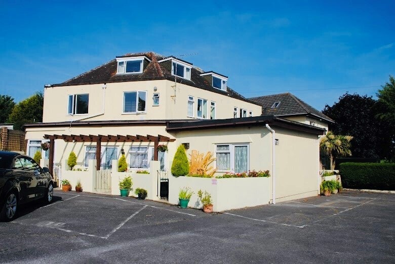 Flat Teignmouth Road in Torquay
