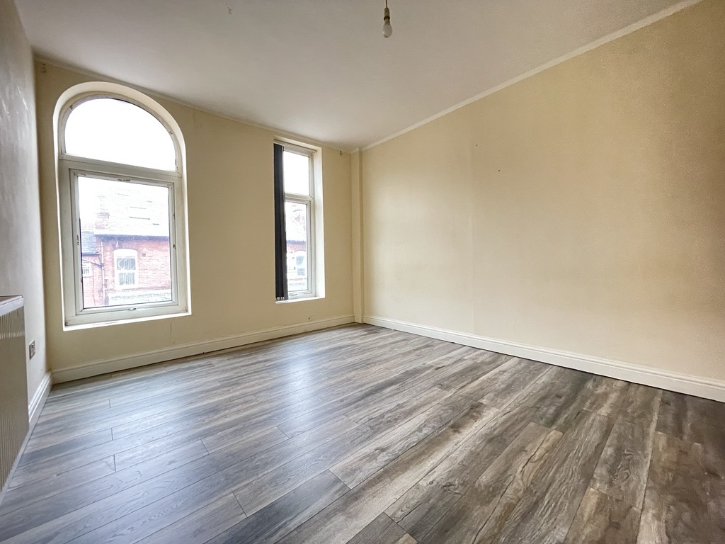 Flat Elford Grove in Leeds