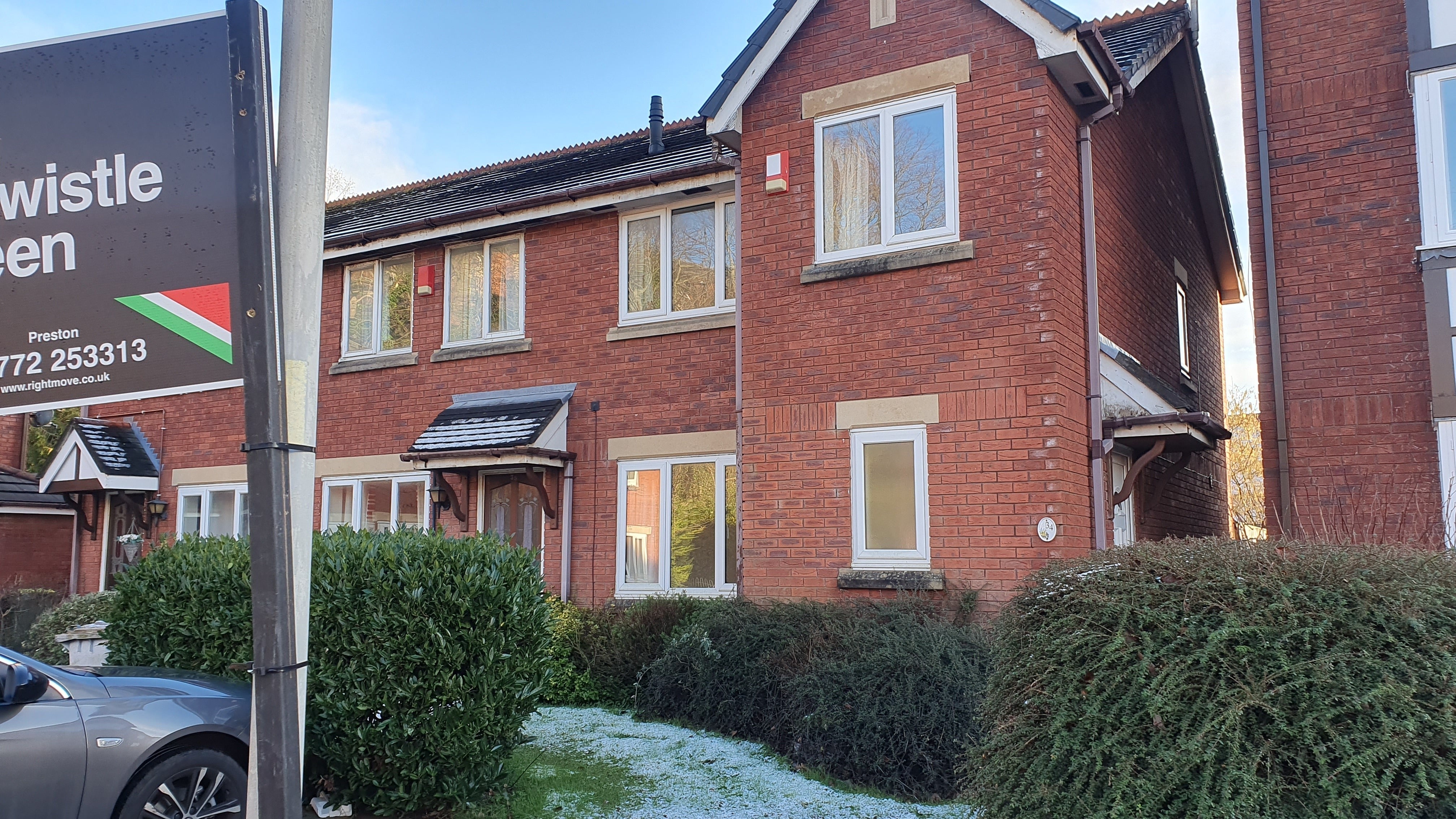 House Beamont Drive in Preston