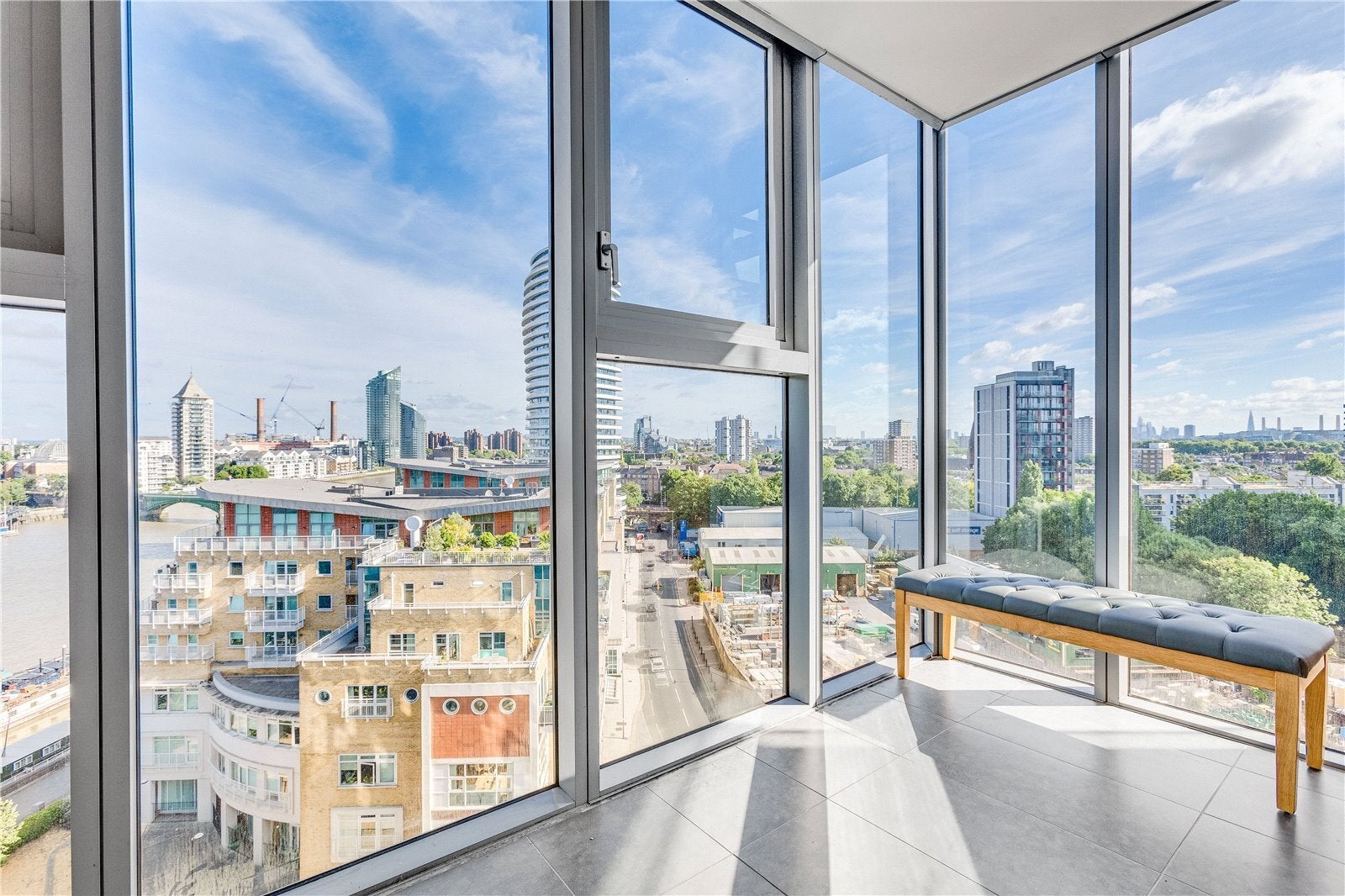 Flat Bridges Court in Greater London