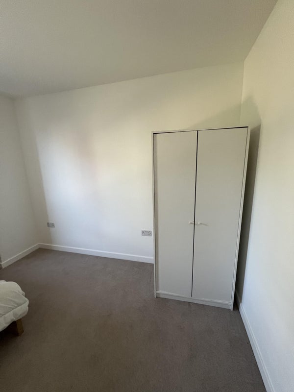 Room West Parkside in Greater London