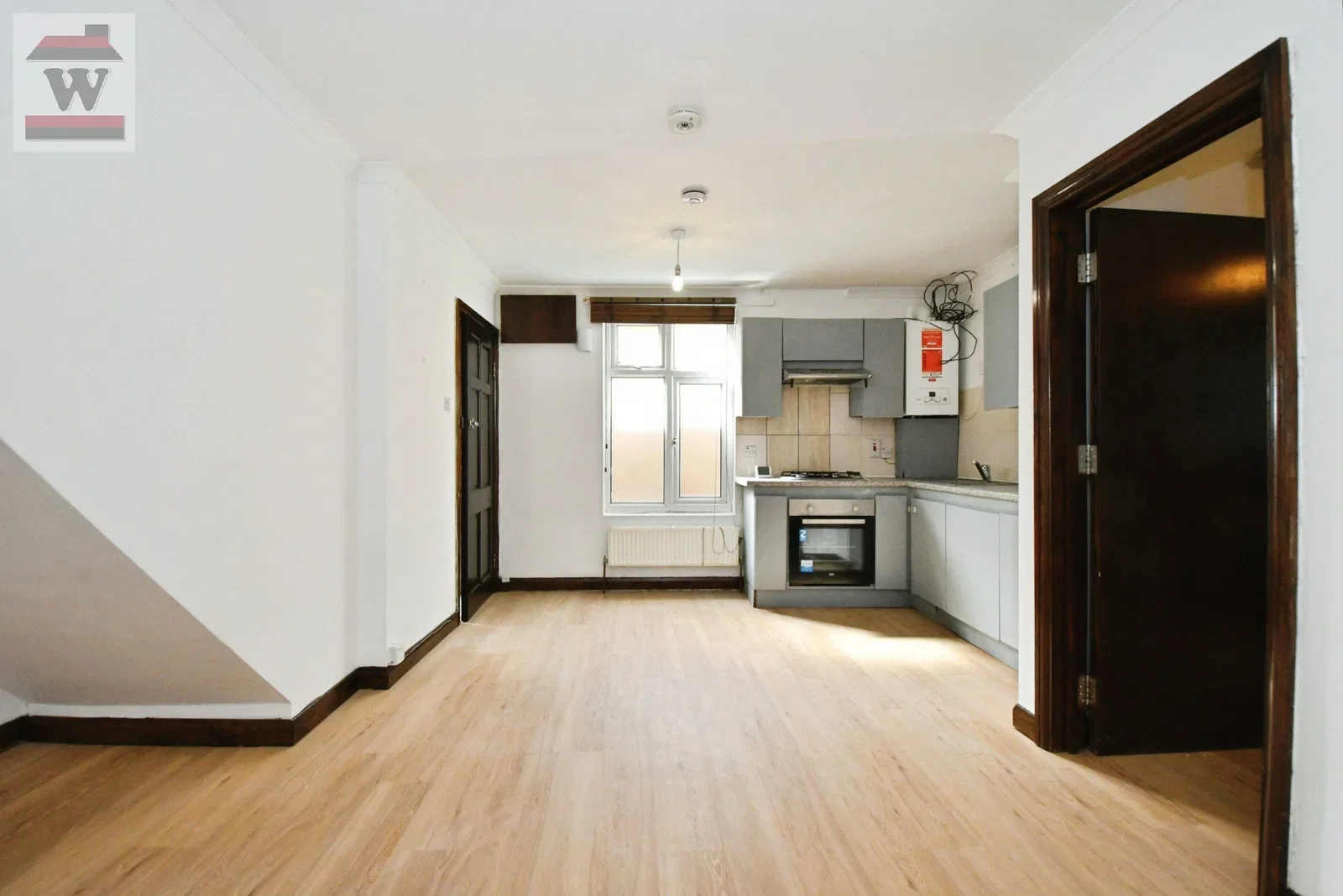 Flat Pembroke Place in Greater London