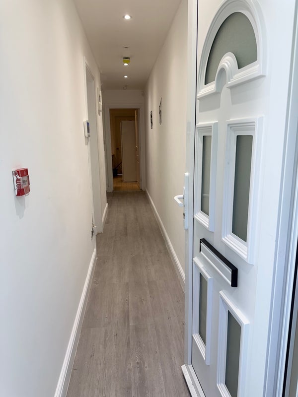 Room Ashmore Road in City of Westminster