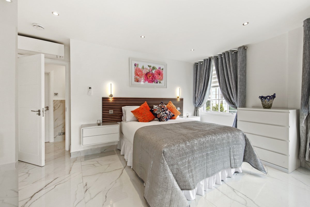 Flat Great Cumberland Place in City of Westminster
