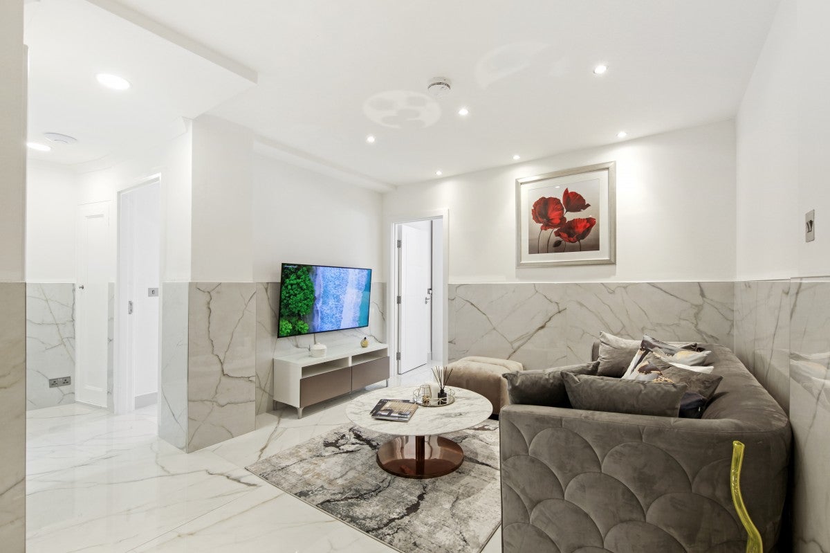 Flat Great Cumberland Place in City of Westminster