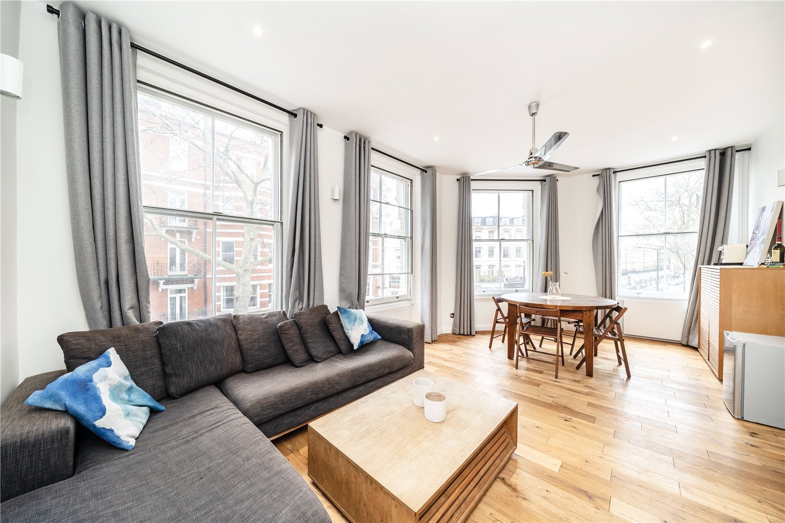 Flat Old Brompton Road in Greater London