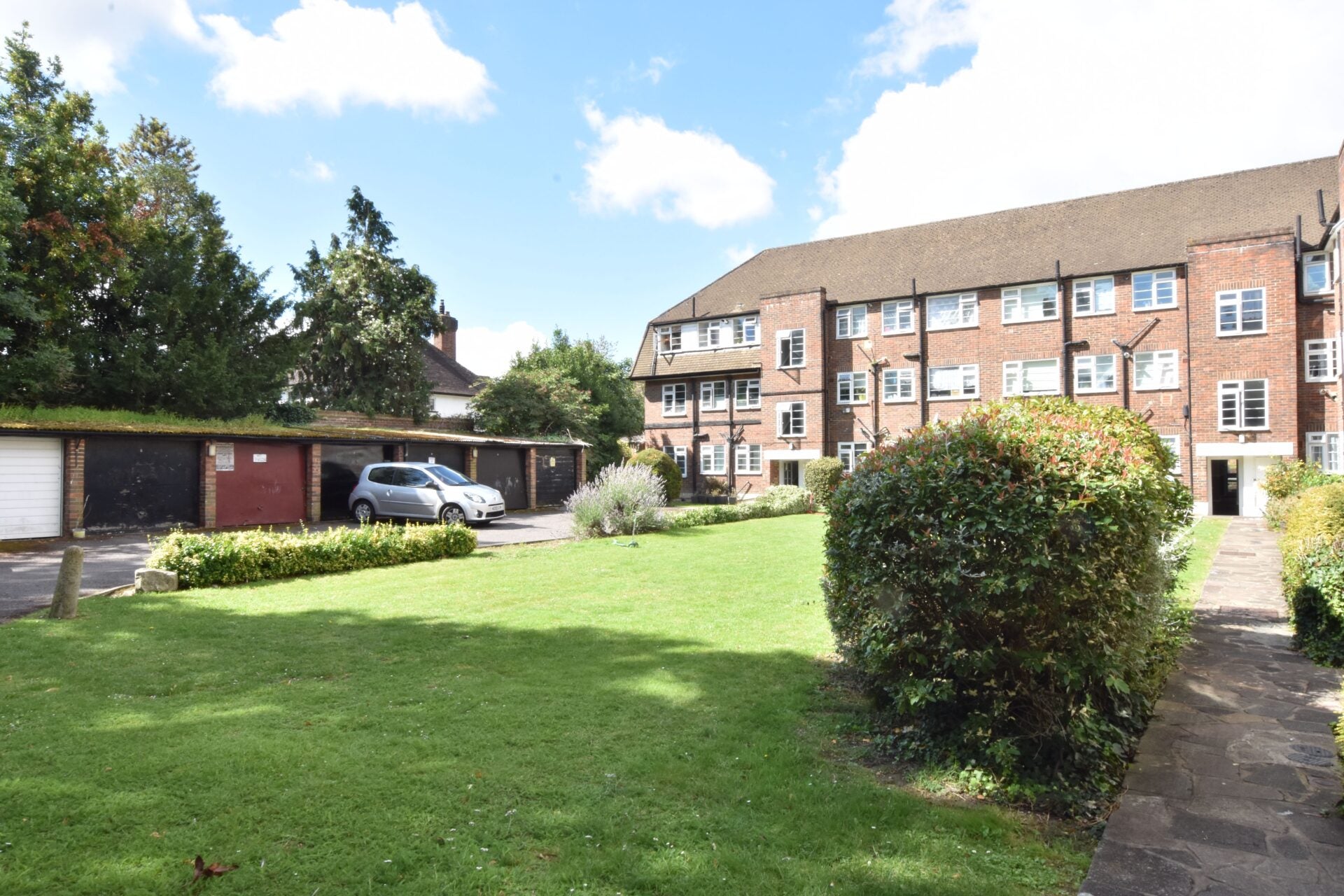 Flat Mulgrave Road in Greater London