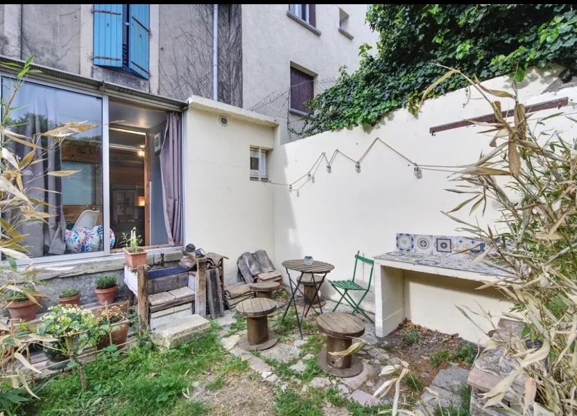 Appartement Rue Charrier à Nîmes