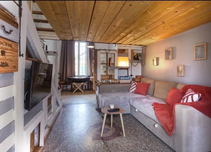 Appartement Rue Charrier à Nîmes