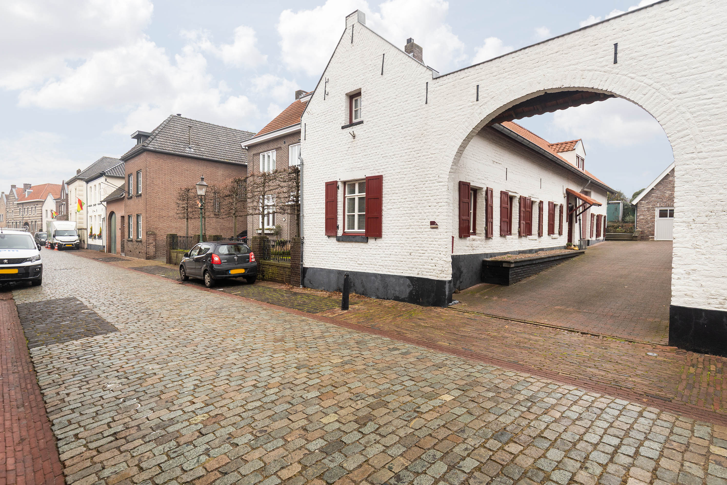 Vrijstaande woning te koop: Dorpstraat 25, Elsloo