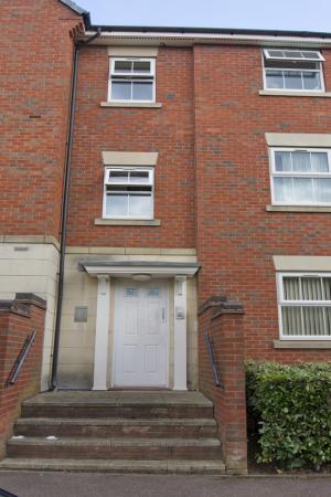 Flat Brompton Road in Leicester