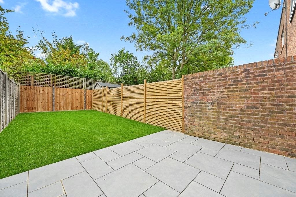 House Lydford Road in Greater London