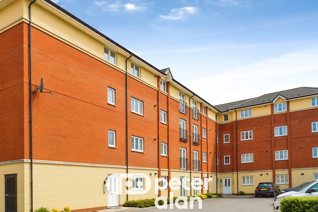 Flat Argosy Way in Newport