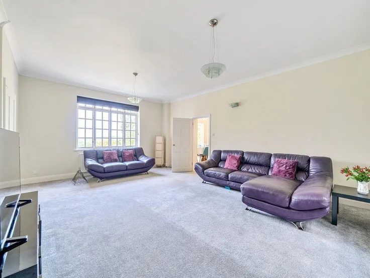 House Trys Hill in Borough of Runnymede