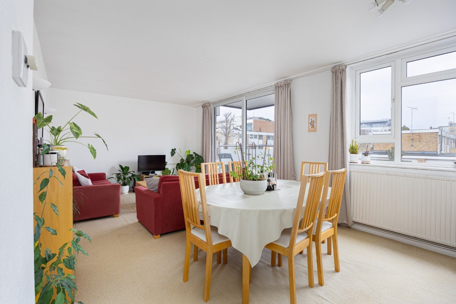 Flat Mercier Road in Greater London