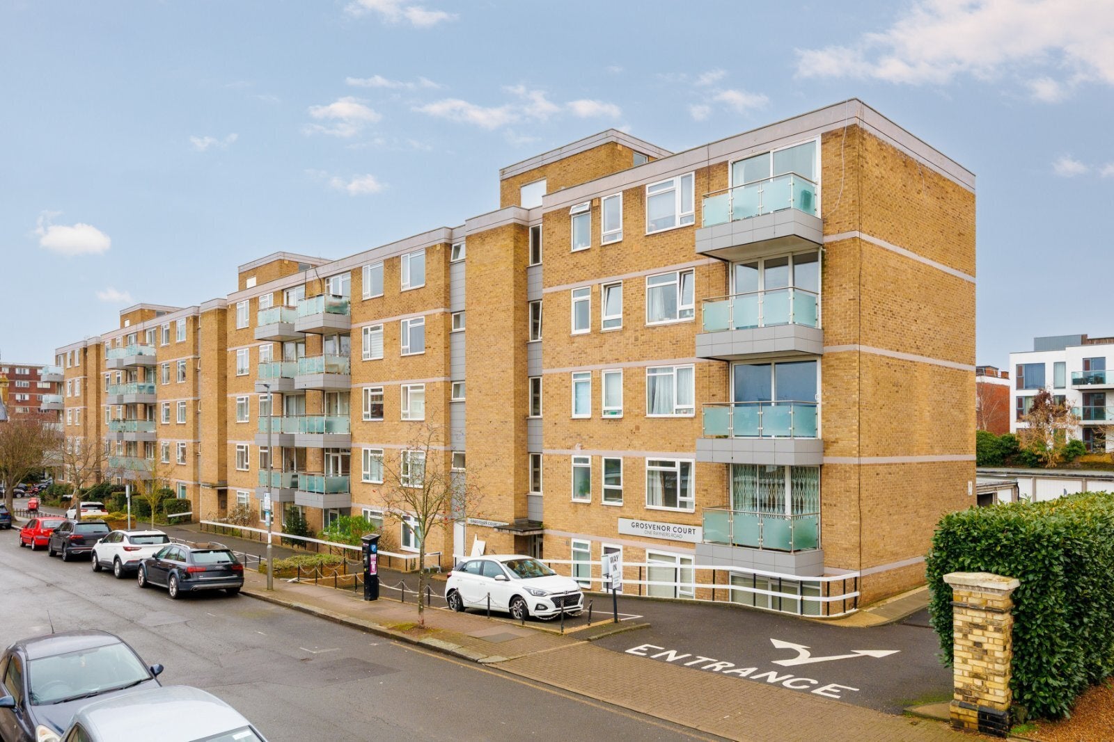 Flat Mercier Road in Greater London