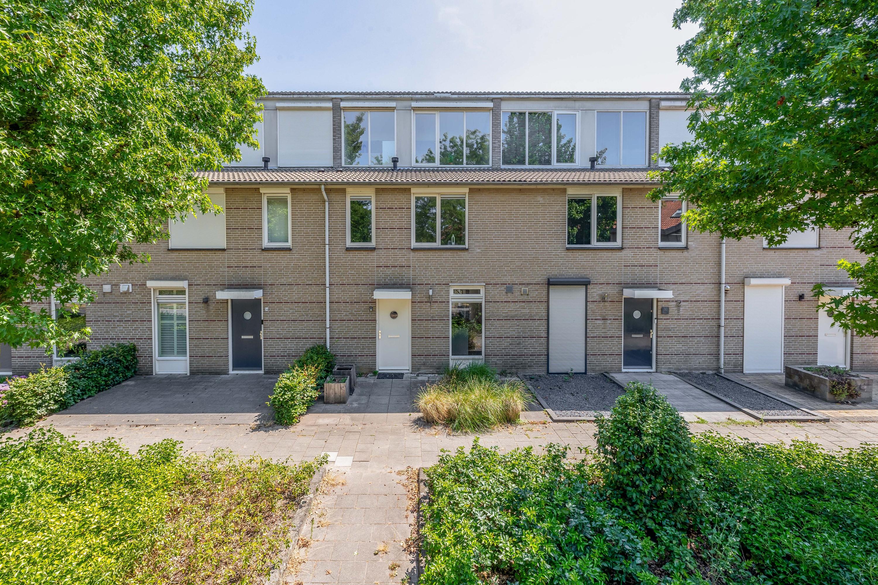 Huis Annie Romeinplein 32 in Rijen