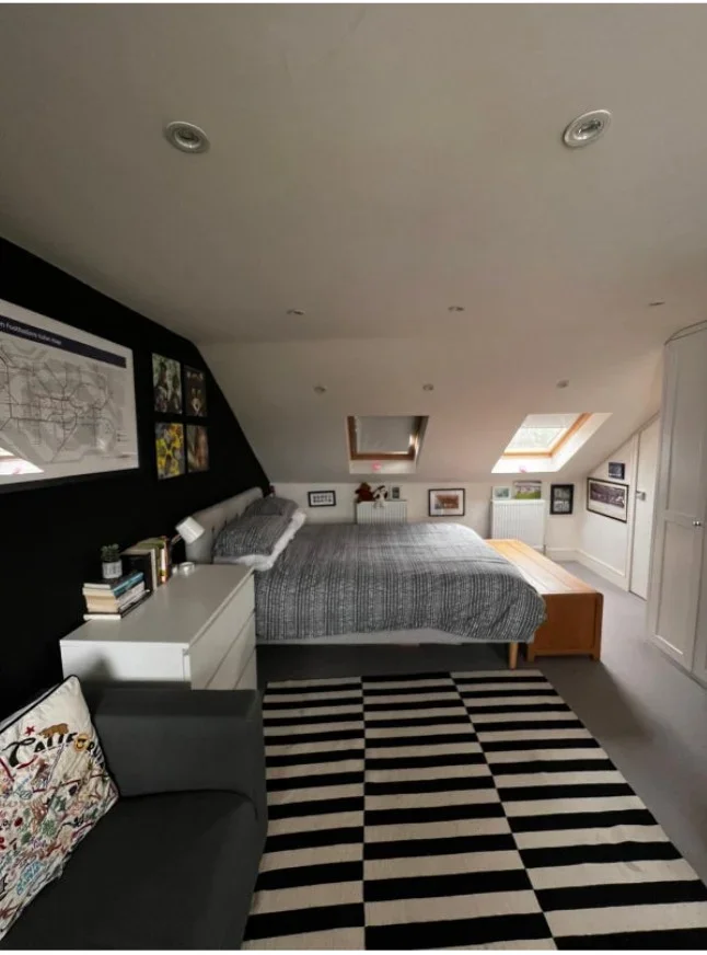 Room Reynolds Road in Greater London