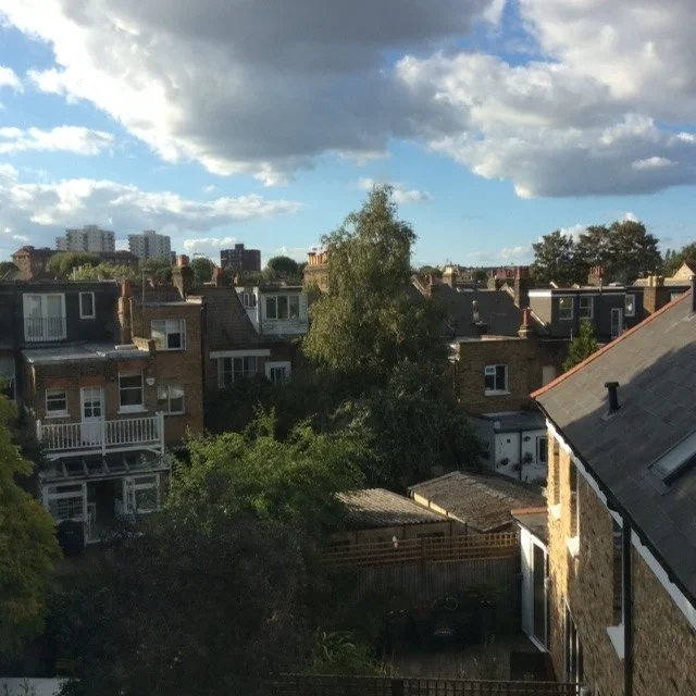 Room Reynolds Road in Greater London