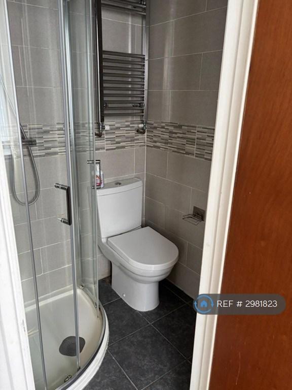 Room Morrison Avenue in Greater London