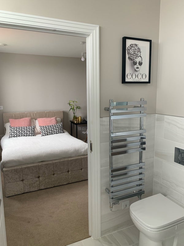 Room Cockfosters Road in Greater London