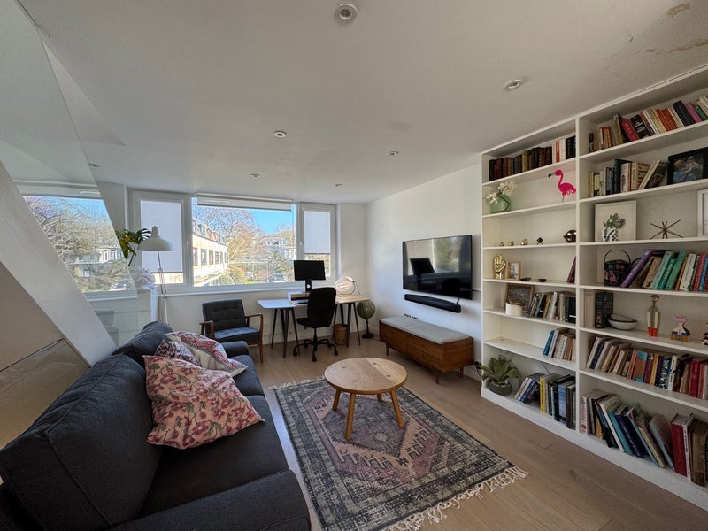 Room The Elms in Greater London