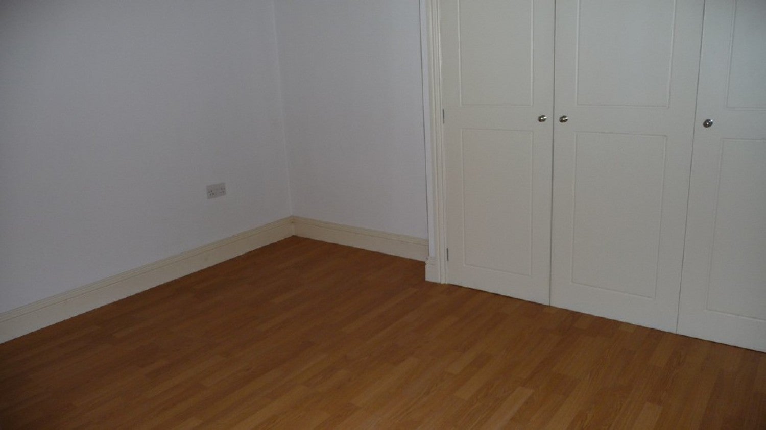 Flat Woodbridge Road in Guildford