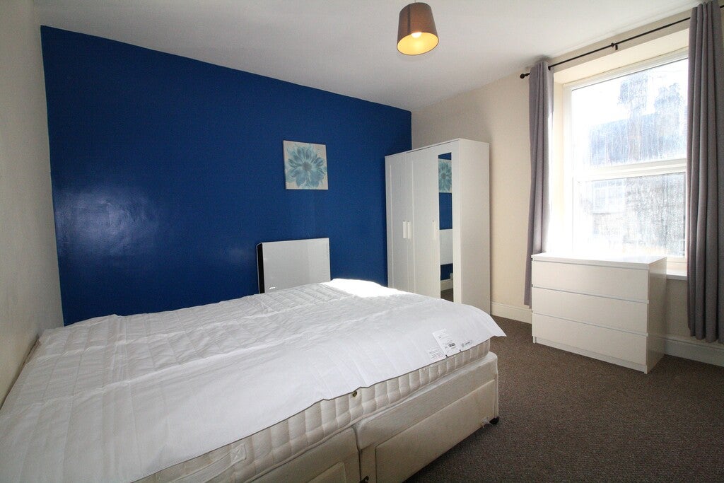 Flat Warner Road in Sheffield