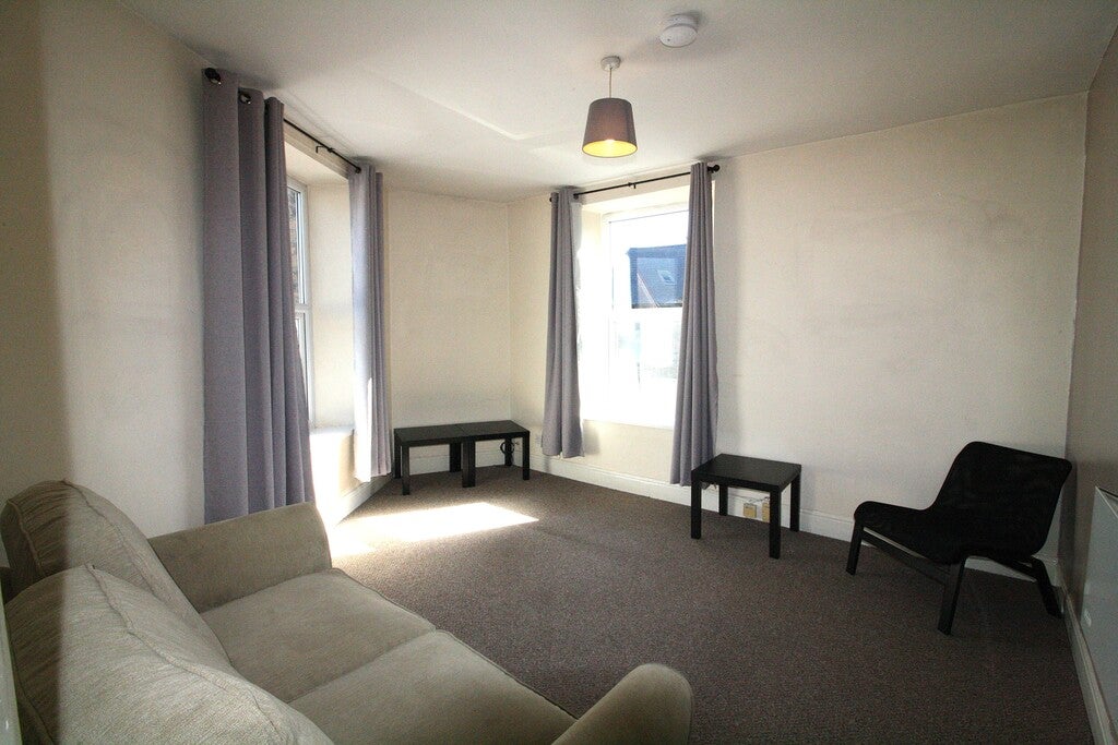 Flat Warner Road in Sheffield