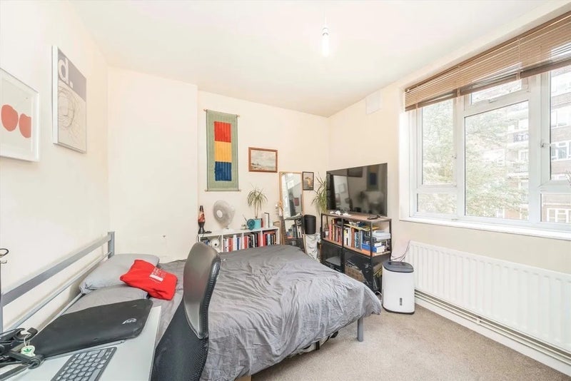 Room Whiston Road in Greater London