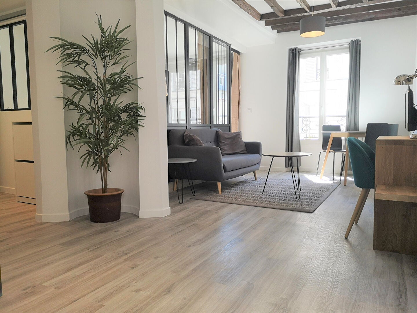 Flat Boulevard de Rochechouart in Paris