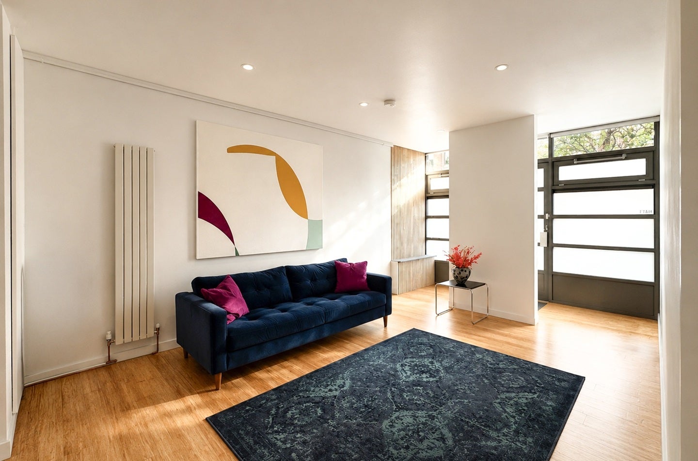 Flat Teesdale Street in Greater London