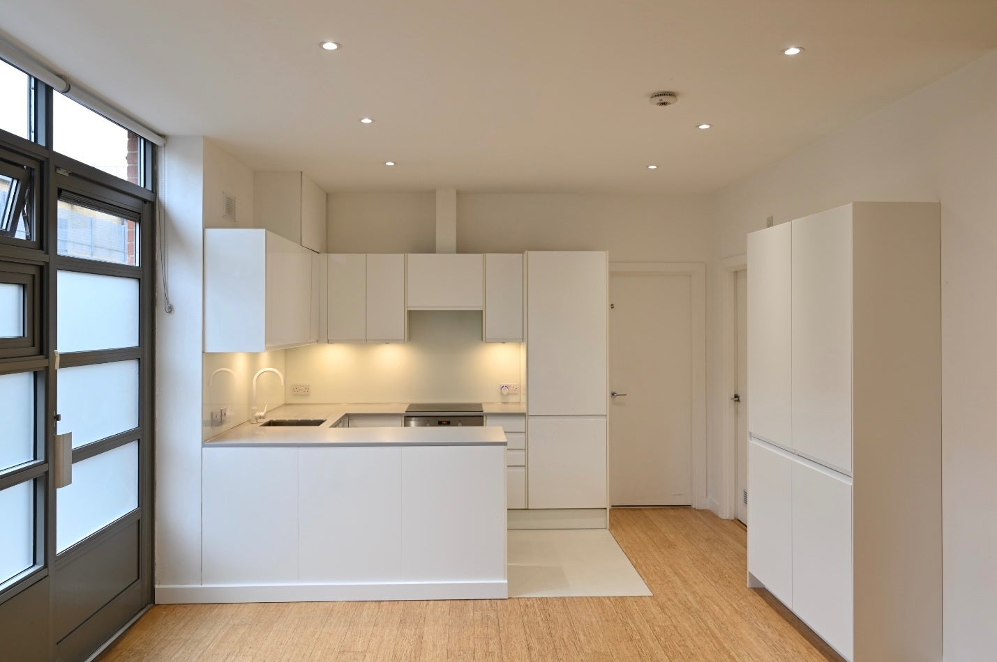 Flat Teesdale Street in Greater London