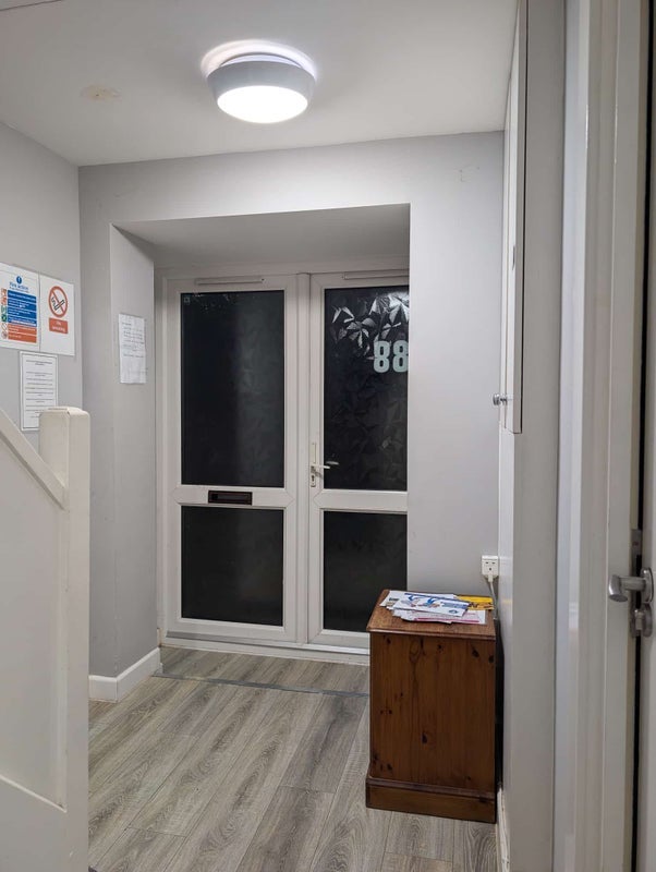 Room Ramsden Road in Greater London