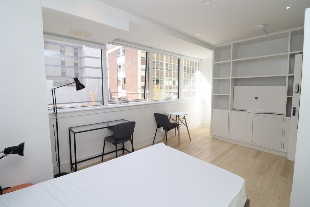 Room Globe Road in Greater London
