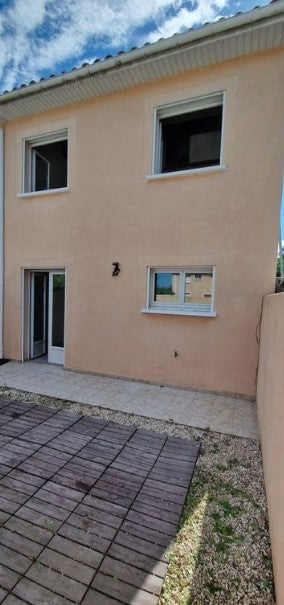 House Rue des Treilles in Libourne