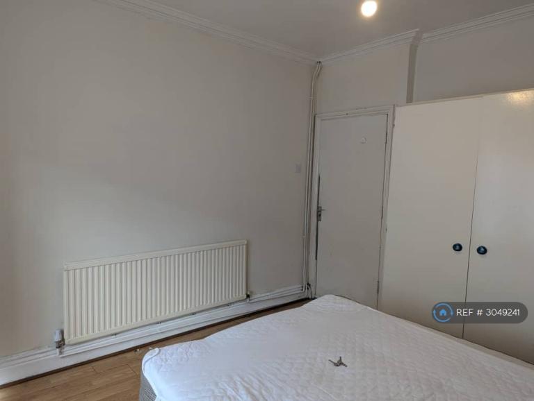Room Imperial Road in Nottingham