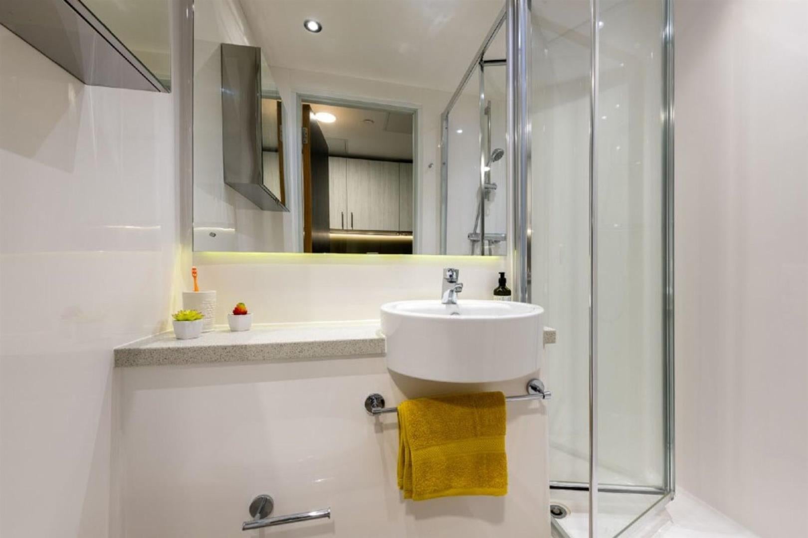Room Long Street in Greater London