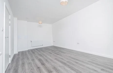 Flat Kidwells Close in Maidenhead