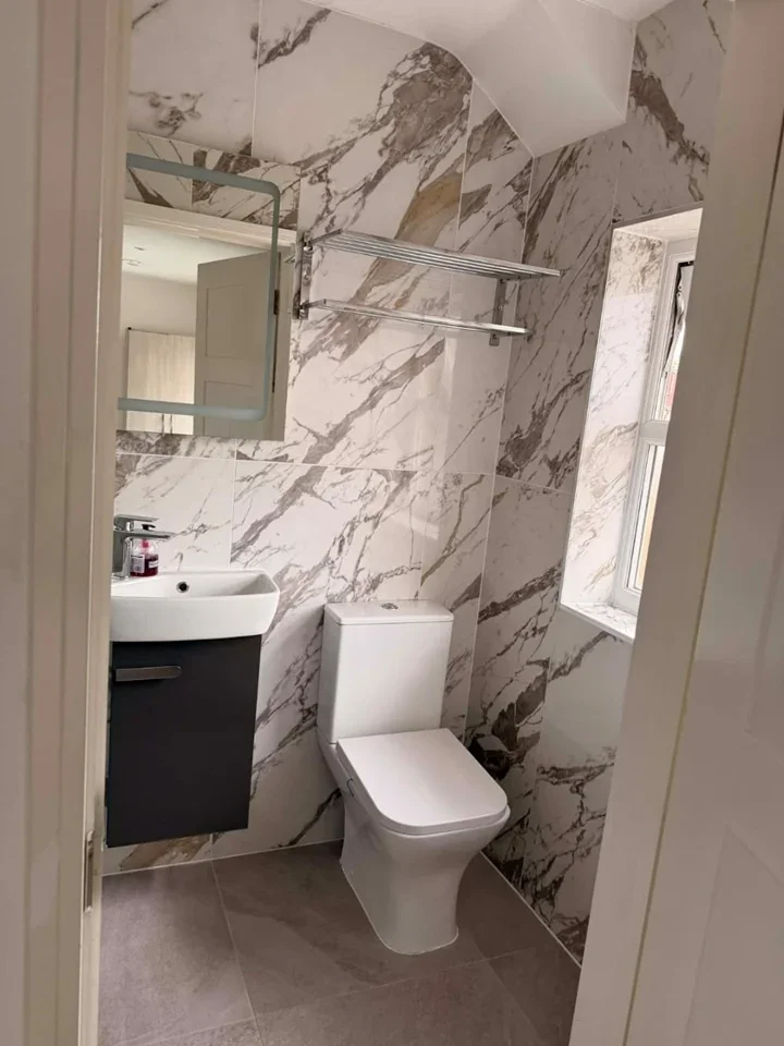Flat Ash Grove in Greater London