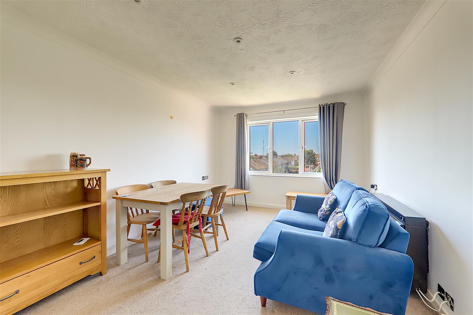 Flat Broadwater Road in Worthing